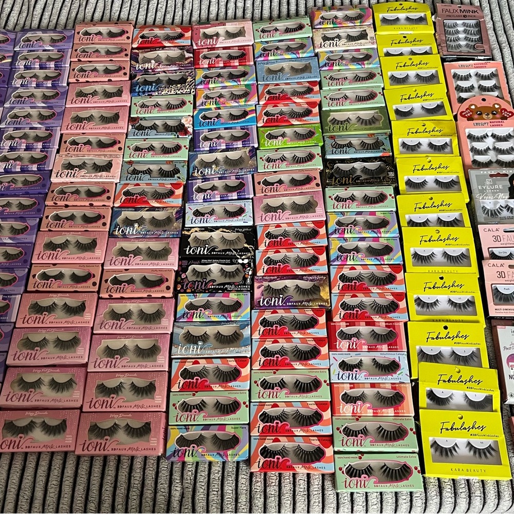 Iconic False Eyelashes - Assorted Colors 137 pairs! Excellent deal!